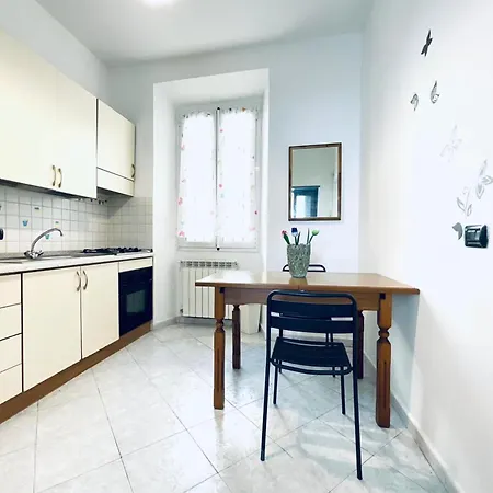 In A Strategic Position Apartment Milan